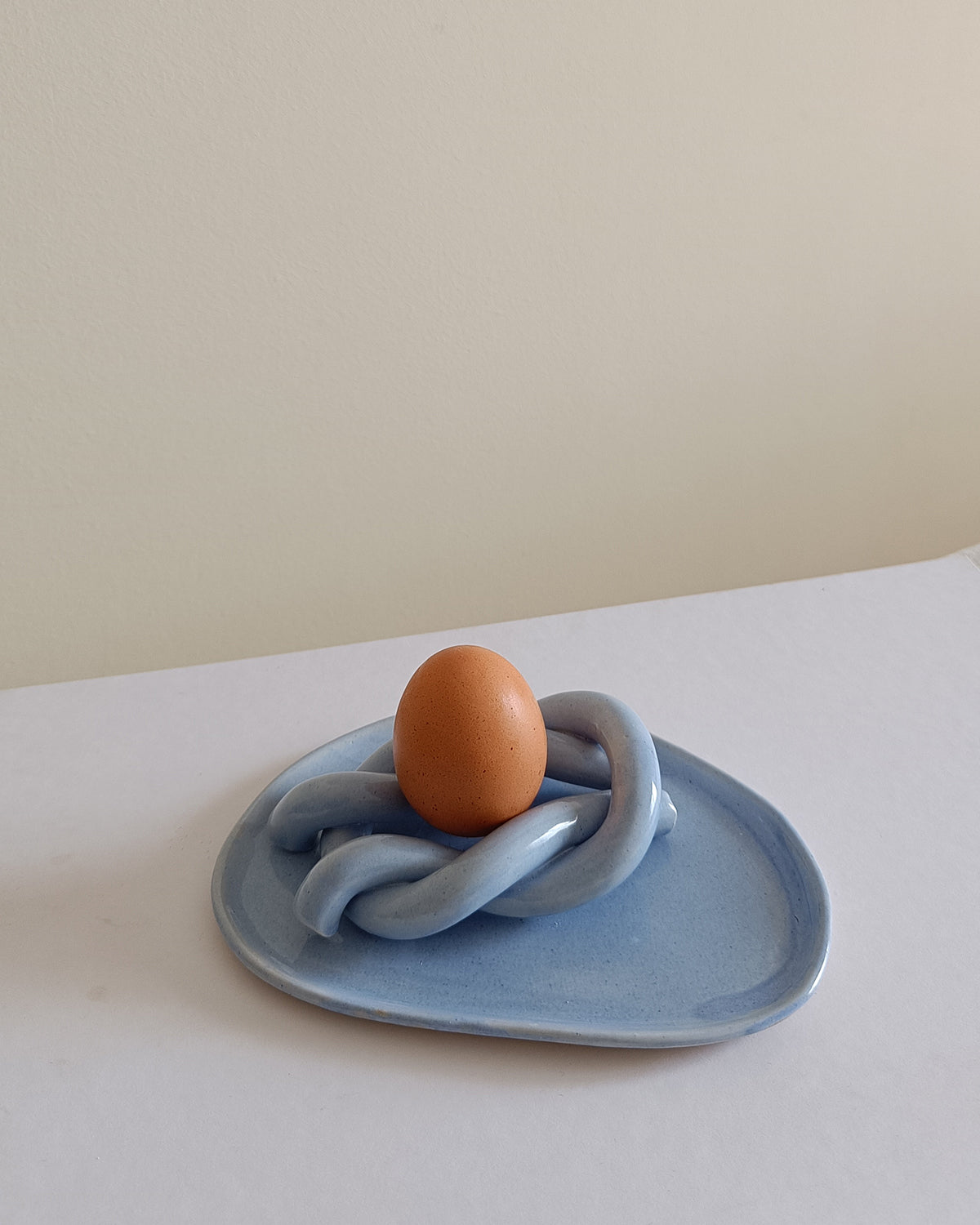 Egg Set Reef knot in Plumbago